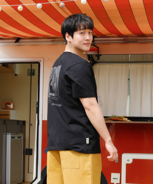BEARHOUSE(ベアハウス)の「コマ(Coma) キャンピングT_BK(Tシャツ/カットソー・メンズ・その他・SMALL/LARGE/X-LARGE)」の2枚目の写真