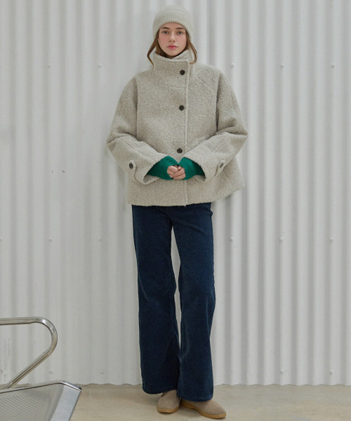 SLOWLOLLI(スローローリ)の「Teddy boucle half coat_3 Colors(トレンチコート・レディース・アイボリー/ブラック/キャメル・FREE)」の6枚目の写真