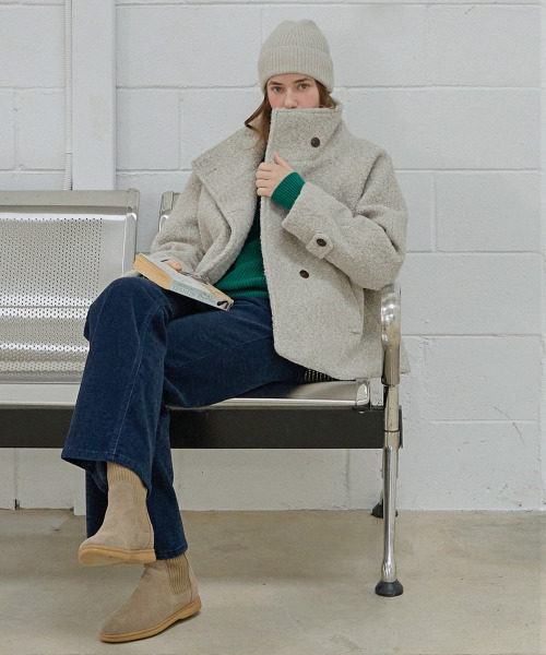 SLOWLOLLI(スローローリ)の「Teddy boucle half coat_3 Colors(トレンチコート・レディース・アイボリー/ブラック/キャメル・FREE)」の9枚目の写真