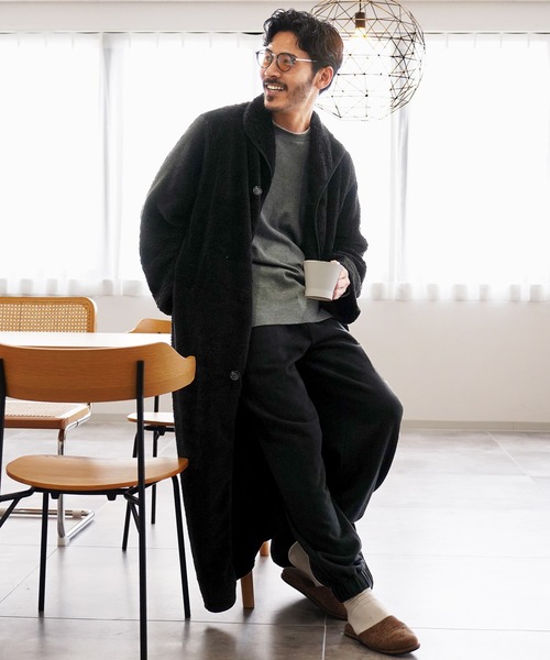 jiggys shop(ジギーズショップ)の「着る毛布 モコボアルームコート あったかルームウェア(ルームウェア/パジャマ・メンズ・ネイビー/ブラウン/ブラック/チャコールグレー/アイボリー・FREE)」の6枚目の写真