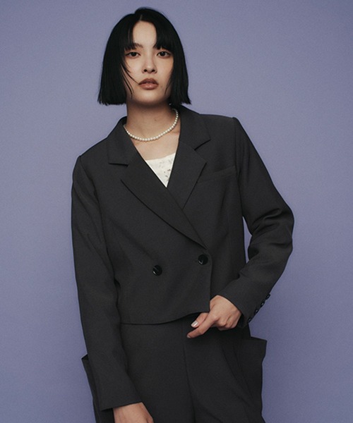 studio CLIP（スタディオクリップ）の「【daily CLIP】Wボタンショートジャケット（テーラードジャケット・レディース・ベージュ/チャコール・FREE）」の3枚目の写真