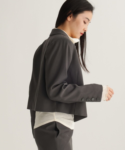 studio CLIP（スタディオクリップ）の「【daily CLIP】Wボタンショートジャケット（テーラードジャケット・レディース・ベージュ/チャコール・FREE）」の8枚目の写真