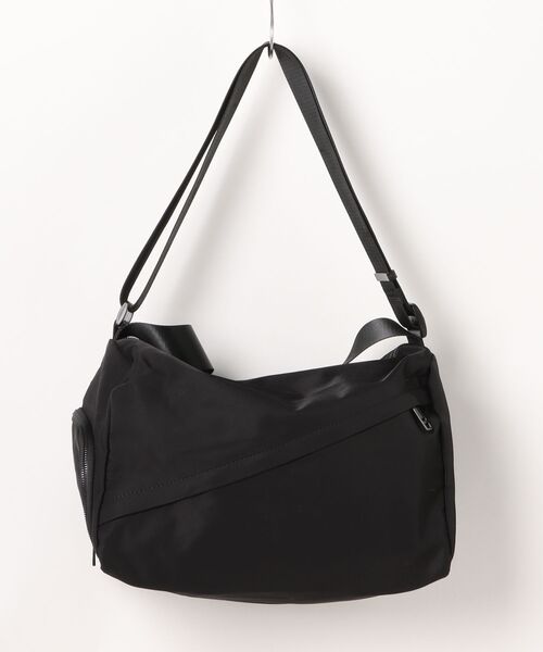 WESTSEA（ウエストシー）の「シューズ収納できる 多機能ショルダーバッグ（ショルダーバッグ・メンズ・ブラック・FREE）」の2枚目の写真