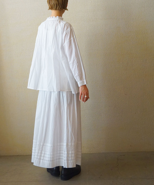 JOURNAL STANDARD LUXE（ジャーナルスタンダード　ラックス）の「【SOIL】CAMBRIC WITH LACE GATHERED SMOCK（シャツ/ブラウス・レディース・ブラック/ホワイト・2）」の9枚目の写真