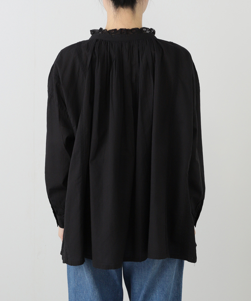 JOURNAL STANDARD LUXE（ジャーナルスタンダード　ラックス）の「【SOIL】CAMBRIC WITH LACE GATHERED SMOCK（シャツ/ブラウス・レディース・ブラック/ホワイト・2）」の16枚目の写真