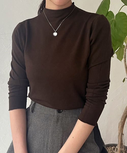 STYLEBLOCK(スタイルブロック)の「メローデザインボトルネックトップス(ニット/セーター・レディース・アイボリー/ブラウン/ベージュ/イエロー/グレー/ブラック・FREE)」の1枚目の写真