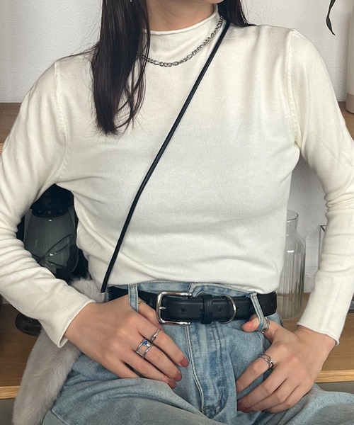 STYLEBLOCK(スタイルブロック)の「メローデザインボトルネックトップス(ニット/セーター・レディース・アイボリー/ブラウン/ベージュ/イエロー/グレー/ブラック・FREE)」の2枚目の写真