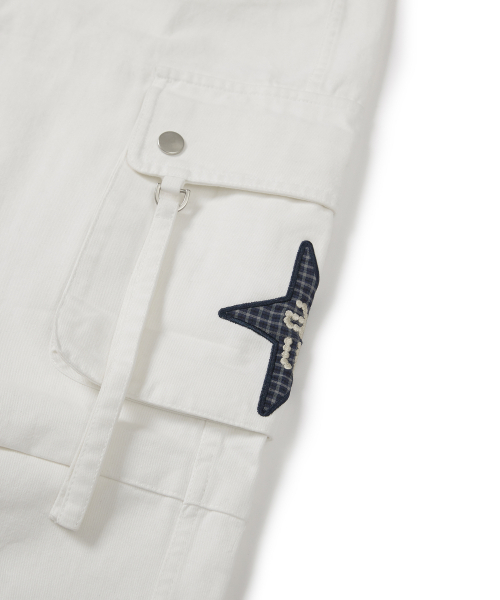 as you are(アズユーアー)の「カーゴフラップコットンパンツアイボリー(その他パンツ・レディース・その他・SMALL/MEDIUM)」の6枚目の写真