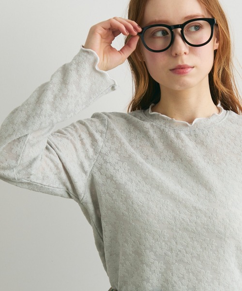 Crisp（クリスプ）の「フラワーエンボスTシャツ（Tシャツ/カットソー・レディース・グリーン/グレー・FREE）」の2枚目の写真