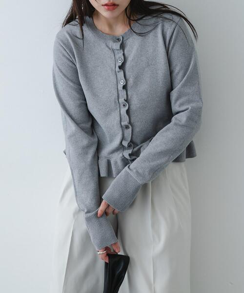 SENSE OF PLACE by URBAN RESEARCH（センスオブプレイスバイアーバンリサーチ）の「『洗濯可』フリルトリムニットカーディガン（ニット/セーター・レディース・ピンク/ネイビー/グレー・ONE）」の2枚目の写真