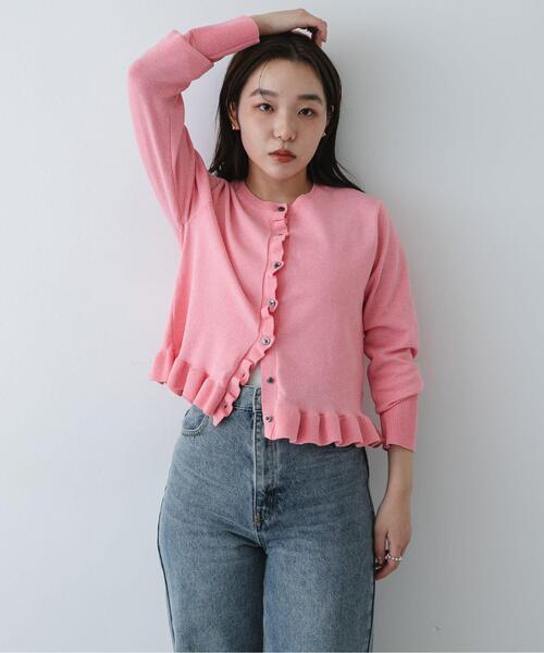 SENSE OF PLACE by URBAN RESEARCH（センスオブプレイスバイアーバンリサーチ）の「『洗濯可』フリルトリムニットカーディガン（ニット/セーター・レディース・ピンク/ネイビー/グレー・ONE）」の3枚目の写真