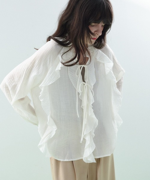 Shelly island（シェリーアイランド）の「楊柳シアーフリルシャツ（シャツ/ブラウス・レディース・ブルー/ブラック/ホワイト・FREE）」の6枚目の写真