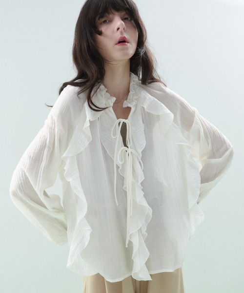 Shelly island（シェリーアイランド）の「楊柳シアーフリルシャツ（シャツ/ブラウス・レディース・ブルー/ブラック/ホワイト・FREE）」の8枚目の写真