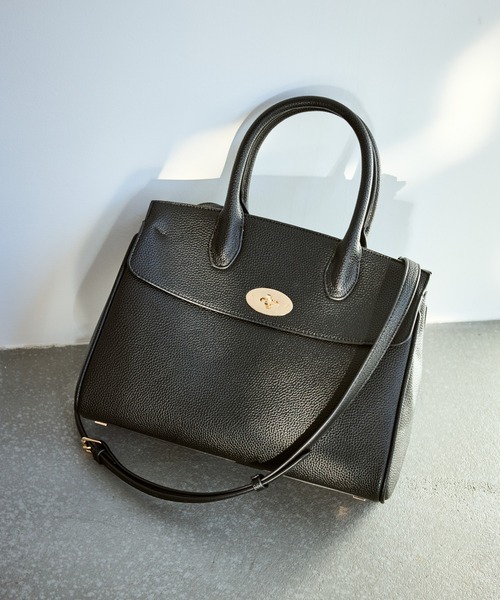 ROPE' PICNIC(ロペピクニック)の「フラップデザイン2WAYハンドルミドルバッグ(トートバッグ・レディース・ブラック/イエロー系その他3・FREE)」の1枚目の写真