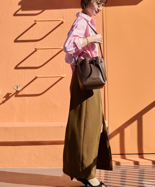 HASHIBAMI（ハシバミ）の「【HASHIBAMI】フェズ巾着バッグ M（ショルダーバッグ・レディース・ダークブラウン/ブラック・FREE）」の5枚目の写真