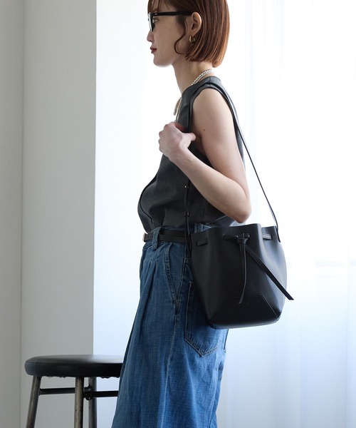 HASHIBAMI（ハシバミ）の「【HASHIBAMI】フェズ巾着バッグ M（ショルダーバッグ・レディース・ダークブラウン/ブラック・FREE）」の12枚目の写真