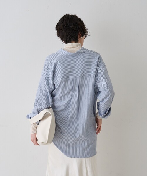 EMMA ROUGE VIF(エマルージュヴィフ)の「【一部店舗限定】アシンメトリー変形2WAYシャツ(シャツ/ブラウス・レディース・オフホワイト/ストライプ・フリー)」の10枚目の写真