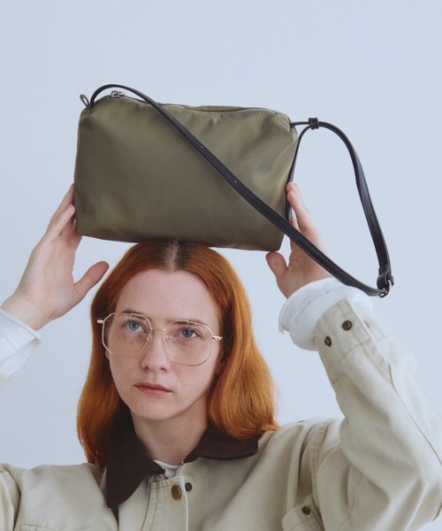 Auntie Rosa Holiday（アンティローザホリデー）の「ナイロンスクエア2WAYBAG（ハンドバッグ・レディース・カーキ/ブラック・FREE）」の8枚目の写真