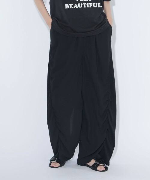 BEAMS BOY(ビームスボーイ)の「【8/6再値下げ】maturely / リサイクル アムンゼン シャーリング アンド スリット パンツ(スラックス・レディース・ブラック/アイボリー・0/1)」の16枚目の写真