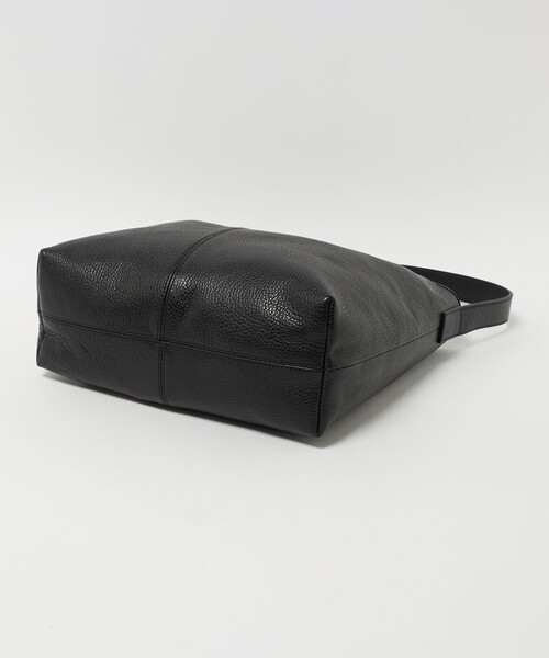 BEAUTY&YOUTH UNITED ARROWS(ビューティーアンドユースユナイテッドアローズ)の「<LA UNIQA>レザー ショルダー トート バッグ(トートバッグ・メンズ・ブラック・FREE)」の6枚目の写真