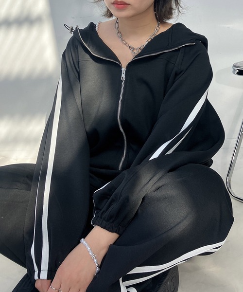 AS KNOW AS plus(アズノゥアズプラス)の「〇裾ドロスト付き クロップド丈 ダブルラインパーカー セットアップ可能【UNISEX ITEM】(パーカー・レディース・ブラック/ネイビー/杢グレー・FREE)」の12枚目の写真