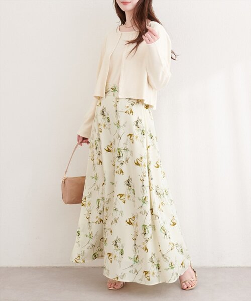 natural couture（ナチュラルクチュール）の「アートフラワーハイウエストフレアスカート（スカート・レディース・イエロー系その他/ホワイト系その他/ブラック系その他・FREE）」の3枚目の写真