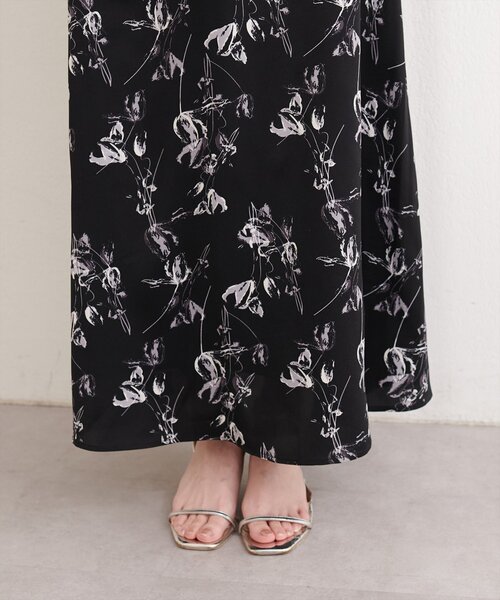 natural couture（ナチュラルクチュール）の「アートフラワーハイウエストフレアスカート（スカート・レディース・イエロー系その他/ホワイト系その他/ブラック系その他・FREE）」の10枚目の写真