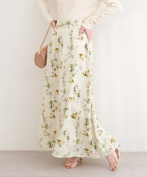 natural couture（ナチュラルクチュール）の「アートフラワーハイウエストフレアスカート（スカート・レディース・イエロー系その他/ホワイト系その他/ブラック系その他・FREE）」の8枚目の写真