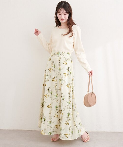 natural couture（ナチュラルクチュール）の「アートフラワーハイウエストフレアスカート（スカート・レディース・イエロー系その他/ホワイト系その他/ブラック系その他・FREE）」の5枚目の写真