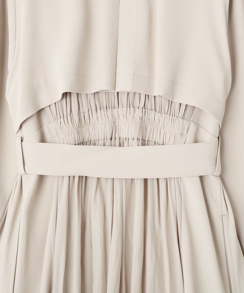 YECCA VECCA（イェッカヴェッカ）の「【UVカット/花粉ガード】素材MIXトレンチコート（トレンチコート・レディース・ベージュ/ライトブルー/グレイッシュベージュ/ネイビー・FREE）」の13枚目の写真