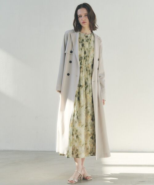 YECCA VECCA（イェッカヴェッカ）の「【UVカット/花粉ガード】素材MIXトレンチコート（トレンチコート・レディース・ベージュ/グレイッシュベージュ/ライトブルー/ネイビー・FREE）」の5枚目の写真