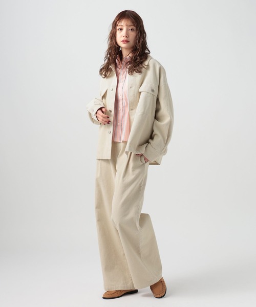 BAYFLOW（ベイフロー）の「[軽い穿き心地]コーデュロイワイドパンツ（その他パンツ・レディース・ピンク/ネイビー・FREE）」の3枚目の写真