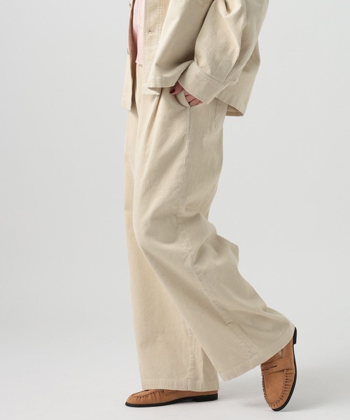 BAYFLOW（ベイフロー）の「[軽い穿き心地]コーデュロイワイドパンツ（その他パンツ・レディース・ピンク/ネイビー・FREE）」の6枚目の写真