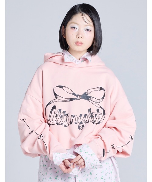 Little sunny bite(リトルサニーバイト)の「【Little sunny bite】short ribbon sweat hoodie(パーカー・レディース・ブラック/ピンク・SMALL)」の2枚目の写真