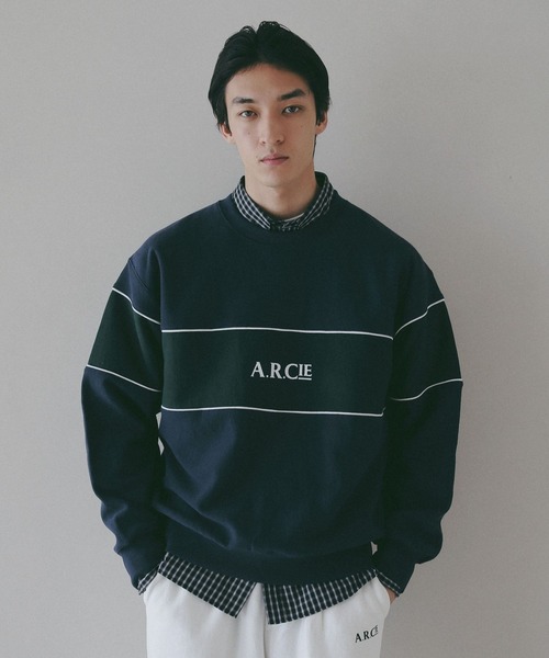 AMERICAN RAG CIE(アメリカンラグシー)の「【AMERICAN RAG CIE】 ロゴスウェット (ユニセックス)(スウェット・レディース・ブラック/ライトグレー/ホワイト/グリーン・LARGE/MEDIUM)」の16枚目の写真