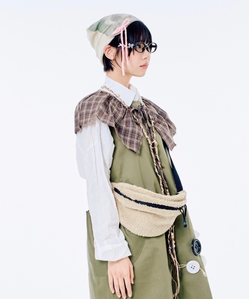 Never mind the XU / Chikashitsu+(ネバーマインド ザ エックスユー / チカシツプラス)の「【Nerd out XU】baby goat ribbon beanie / 【ナードアウトエックスユー】ベイビーゴートリボンビーニー <着用動画あり>(ニットキャップ/ビーニー・レディース・ベージュ・ONE SIZE)」の8枚目の写真