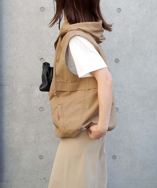 OUTDOOR PRODUCTS(アウトドアプロダクツ)の「アノラックベスト(その他アウター・レディース・ブラック/ベージュ系その他/ホワイト系その他・FREE)」の5枚目の写真