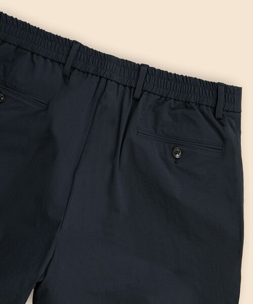 BROOKS BROTHERS(ブルックスブラザーズ)の「ナイロン/ポリウレタン ウォッシャブル プレーンフロント トラウザーズ Classic(スラックス・メンズ・ネイビー・LARGE/MEDIUM)」の5枚目の写真