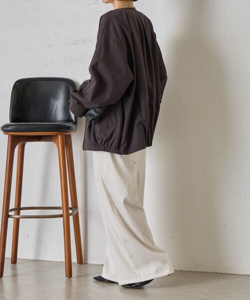 Jena espace merveilleux（ジェナ　エスパスメルヴェイユ）の「裾タックコクーンブルゾン（ベスト・レディース・チャコールグレー・FREE）」の4枚目の写真