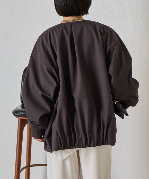 Jena espace merveilleux（ジェナ　エスパスメルヴェイユ）の「裾タックコクーンブルゾン（ベスト・レディース・チャコールグレー・FREE）」の11枚目の写真