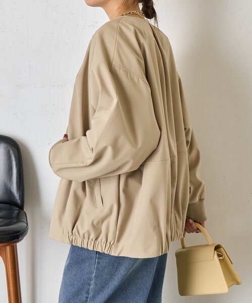 Jena espace merveilleux（ジェナ　エスパスメルヴェイユ）の「裾タックコクーンブルゾン（ベスト・レディース・チャコールグレー・FREE）」の22枚目の写真