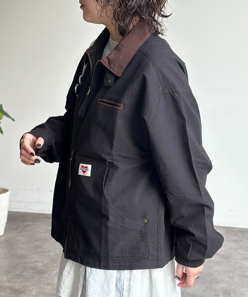 CPCM（シーピーシーエム）の「缶バッジ付きライトワークジャケット（ブルゾン・レディース・ブラウン/ブラック・MEDIUM/LARGE）」の8枚目の写真