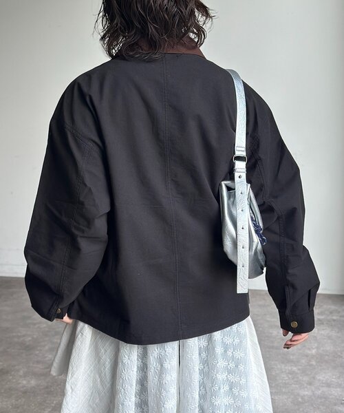 CPCM（シーピーシーエム）の「缶バッジ付きライトワークジャケット（ブルゾン・レディース・ブラウン/ブラック・MEDIUM/LARGE）」の9枚目の写真