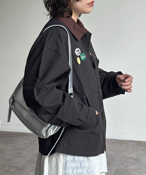 CPCM（シーピーシーエム）の「缶バッジ付きライトワークジャケット（ブルゾン・レディース・ブラウン/ブラック・MEDIUM/LARGE）」の10枚目の写真