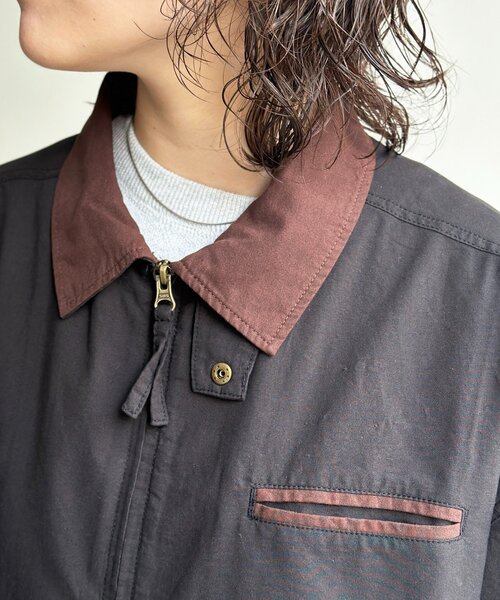 CPCM（シーピーシーエム）の「缶バッジ付きライトワークジャケット（ブルゾン・レディース・ブラウン/ブラック・MEDIUM/LARGE）」の13枚目の写真