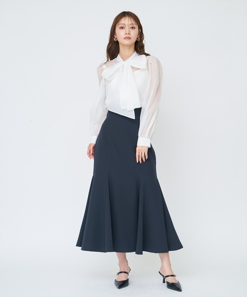 AND COUTURE(アンドクチュール)の「シアーボウタイブラウス(シャツ/ブラウス・レディース・オフホワイト/ブラック/イエロー/ブルー・FREE)」の7枚目の写真