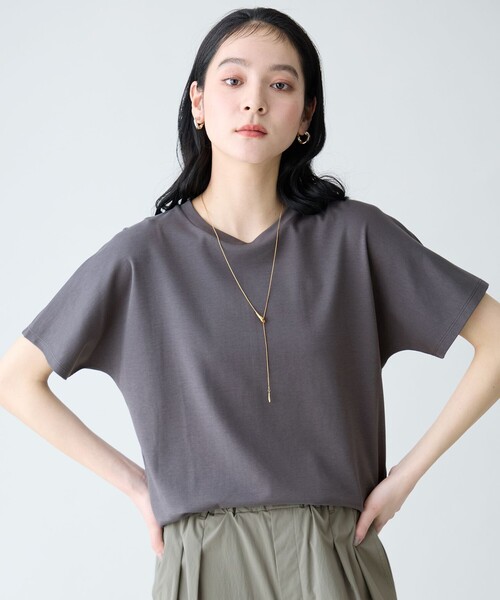 ANY(エニィ)の「プレミアムコットンベーシックTシャツ(Tシャツ/カットソー・レディース・ベージュ系/グレー系9/レッド系/ホワイト系/ブルー系/スカイブルー系/ダークブラウン系/ピンク系9・X-LARGE)」の21枚目の写真
