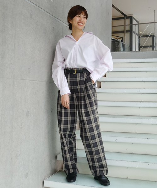 IENA（イエナ）の「Maison IENA 別注 Nell/ネル チェックペグトップパンツ 261-202-61（スラックス・レディース・カーキ・38/36）」の2枚目の写真