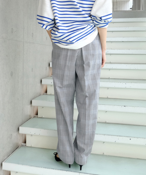 IENA（イエナ）の「Maison IENA 別注 Nell/ネル チェックペグトップパンツ 261-202-61（スラックス・レディース・カーキ・38/36）」の13枚目の写真