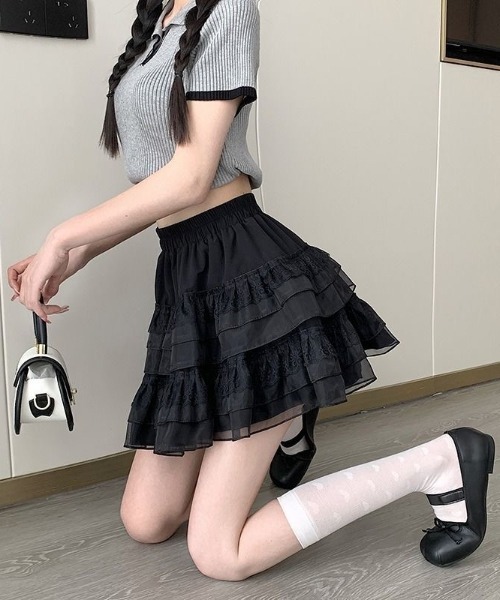 Beststore(ベストストア)の「ボリュームフリル ミニ丈 ティアードスカート(インナーパンツ付)(スカート・レディース・ホワイト/ブラック・M/L/FREE)」の8枚目の写真